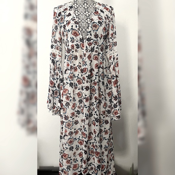 Forever 21 Floral Maxi Dress/Cover-Up with Flared Sleeves - Picture 1 of 4